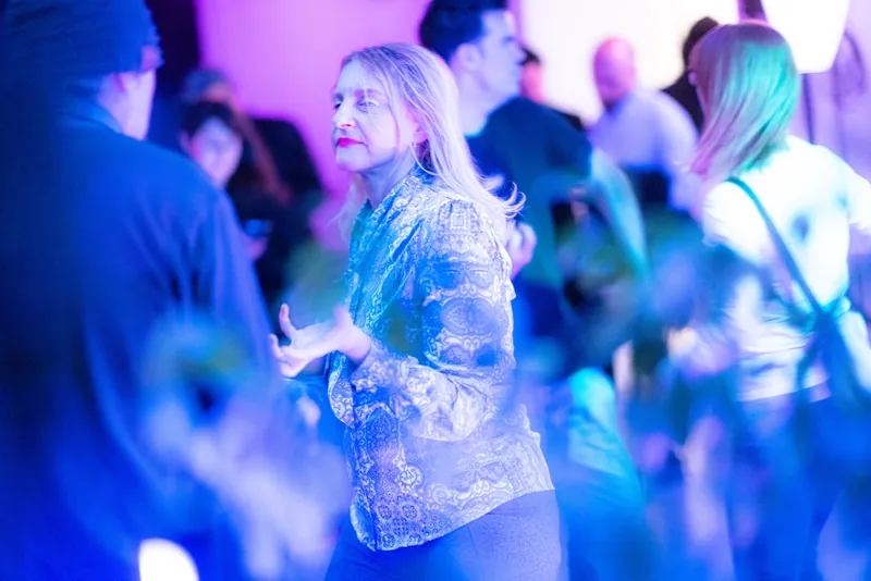 Synthesis: Vancouver AI Community Meetup Afterparty #NeurIPS — photo by Tristan Brand
