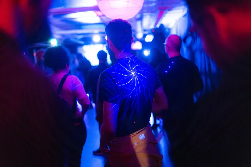Synthesis: Vancouver AI Community Meetup Afterparty #NeurIPS — photo by Tristan Brand
