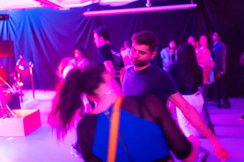 Synthesis: Vancouver AI Community Meetup Afterparty #NeurIPS — photo by Tristan Brand