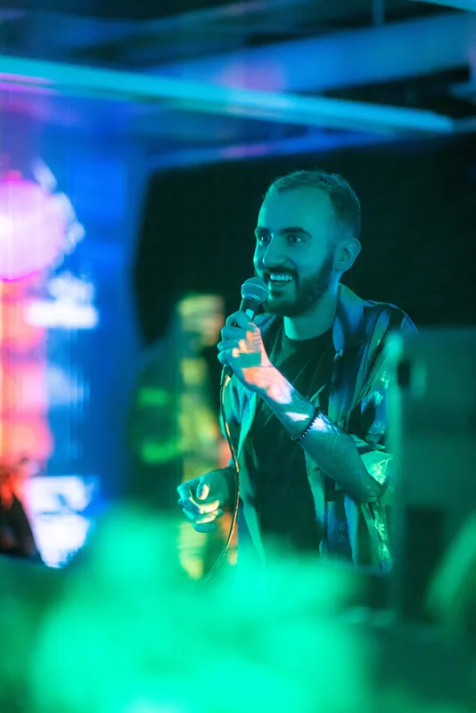 Synthesis: Vancouver AI Community Meetup Afterparty #NeurIPS — photo by Tristan Brand