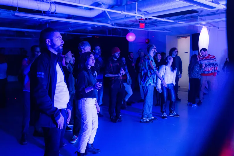 Synthesis: Vancouver AI Community Meetup Afterparty #NeurIPS — photo by Tristan Brand