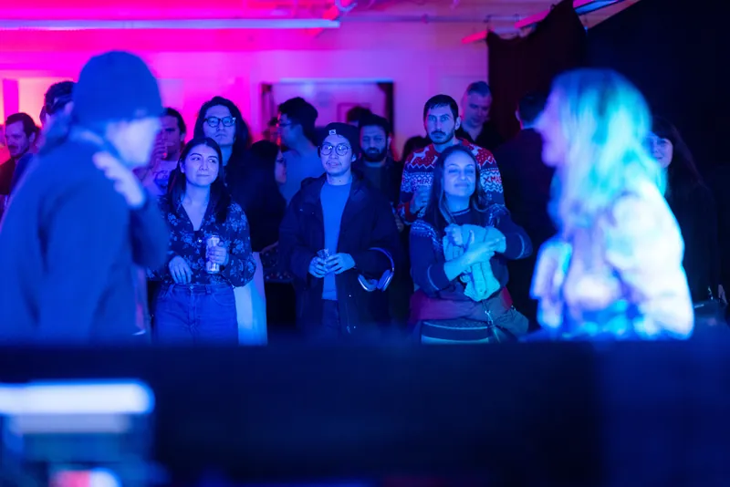 Synthesis: Vancouver AI Community Meetup Afterparty #NeurIPS — photo by Tristan Brand