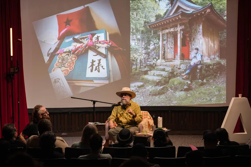 An on-stage conversation with Dave Olson — two chairs, mic, and a listening room — From the aisle.